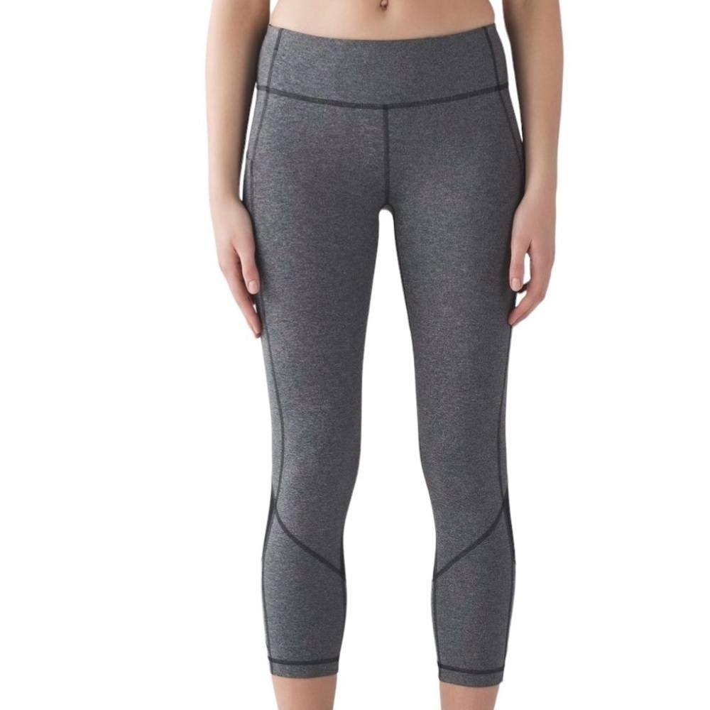 Lululemon Pace Rival Crop 22” Size 4 in Heathered Black/Black (First Release)